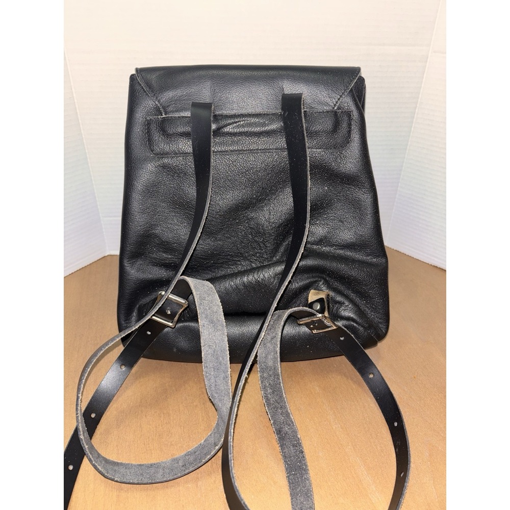 Vintage Harley Davidson Black/White Speckled Leather Backpack/Bar & Shield - Picture 3 of 9